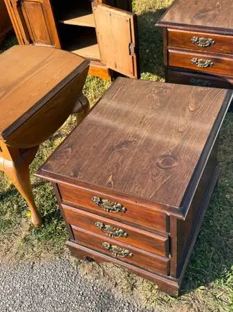 Pair of Vintage 3-Drawer Nightstands