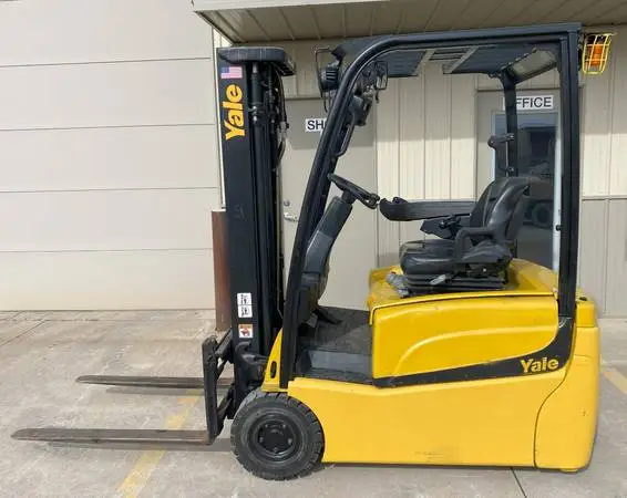 Yale Electric Forklift 3500 Compact Fork Lift
