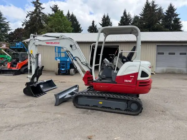 2021 Takeuchi TB240 Excavator - 8.5K Weight - 2 Buckets - 1,393 Hours