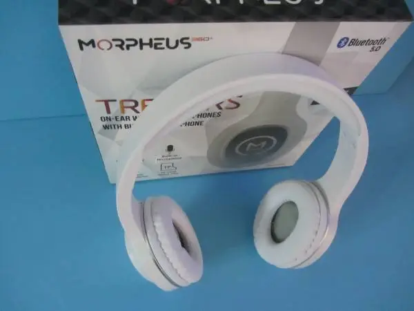 WIRELESS HEAD PHONES