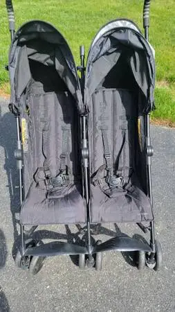 Double Stroller in Good Condition $60