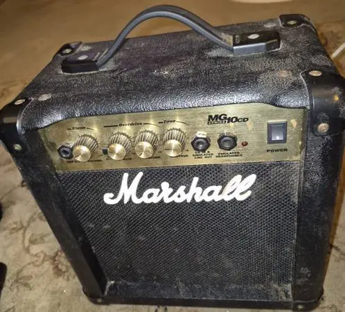 Marshall MG10CD Series 40 Watt Guitar Amp Amplifier