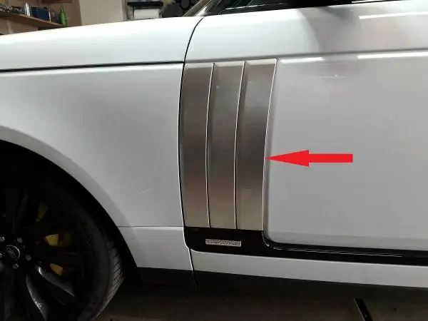 2013 - 2022 Range Rover Side Fender Door Vent Trim