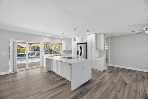 FREE ESTIMATES* BATHROOM * KITCHENS * REMODELING* LICENSED CONTRACTOR
