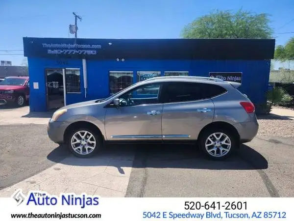 2013 Nissan Rogue SL suv Platinum Graphite
