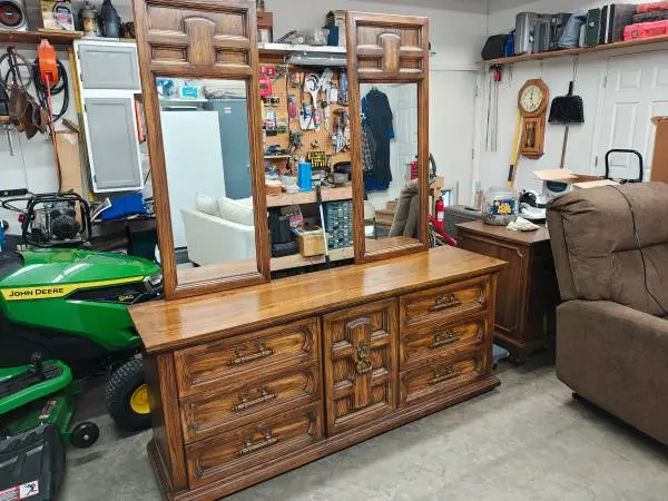 Nine Drawer Dresser with 2 Mirrors