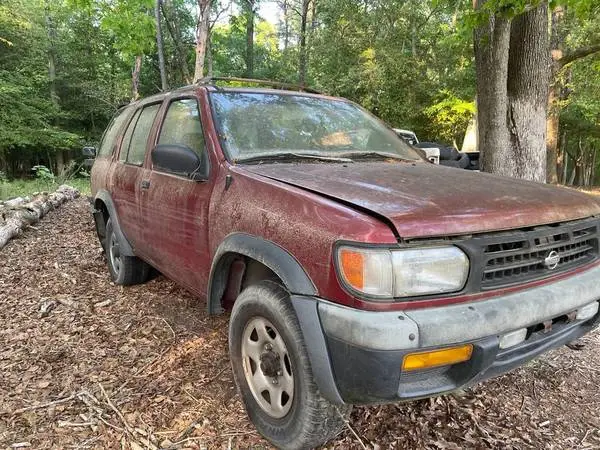 Parting out a 1997 Nissan Pathfinder