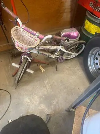 Kids bikes