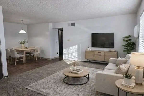 🌟 P3- Spacious Apartment with Large Closets!