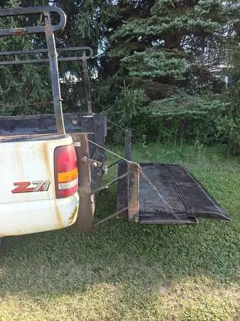 Wanted a older extended cab 4x4 pickup truck with a with a 8 box