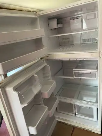 ### 18 CUBIC MAYTAG ALMOND REFRIGERATOR  WITH ICE MAKER  ###