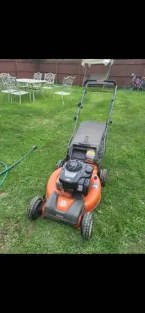 Husqvarna 22 All-Wheel-Drive Self-propelled Lawn Mower (recently serviced)