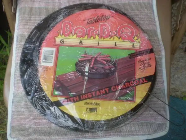 NEW 12 Table Top BBQ Grill with charcoal