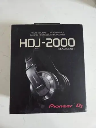 Pioneer HDJ-2000 Professional DJ Headphones
