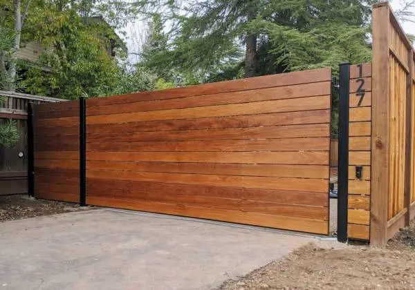 Custom Driveway Gates (USA Made) – Easy DIY Install + FREE Delivery