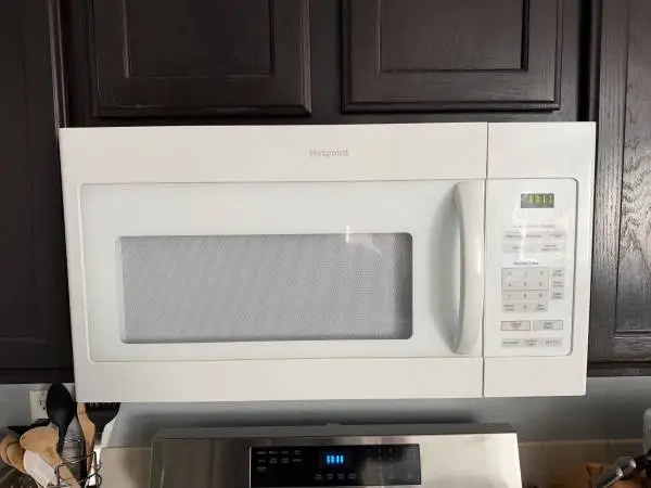 Over The Range Microwave - Hotpoint (GE)