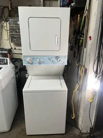 GOOD CONDITION STACKABLE KENMORE WASHER GAS DRYER ALL CYCLES