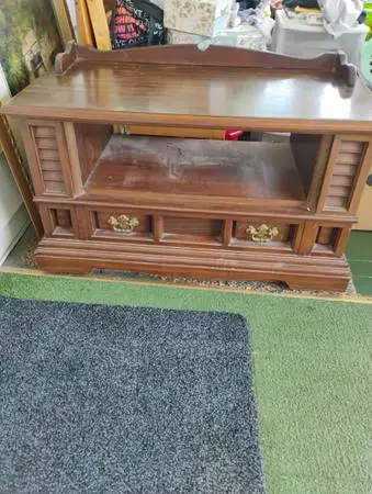 TV stand on wheels
