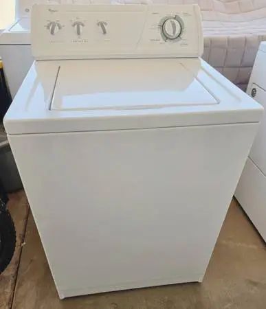 Whirlpool Washer Machine (90 DAYS WARRANTY) DELIVERY AVAILABLE