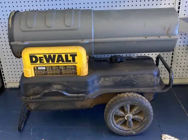 DEWALT Multi-Fuel 140,000 BTU Heater