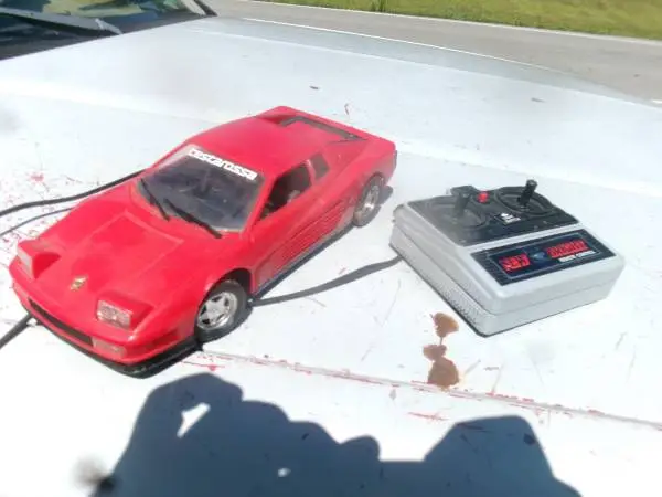 1984 FERRARI TESTAROSSA NEW BRIGHT  remote  control