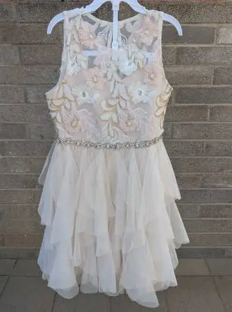 Rare Editions girls peachy pearl white lace FORMAL DRESS size 7