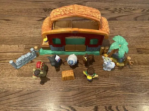 FISHER PRICE LITTLE PEOPLE LIL’ DRUMMER BOY SET with FIGURES