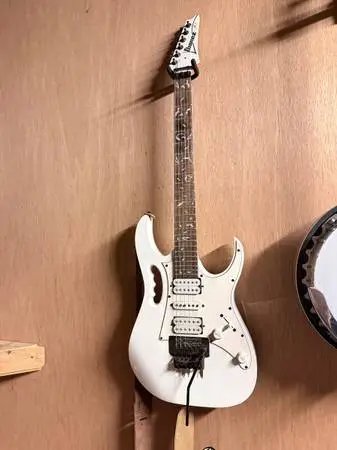 Ibanez Jem Jr Like new!