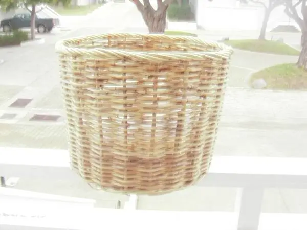 HUUGE      WICKER  BASKET---