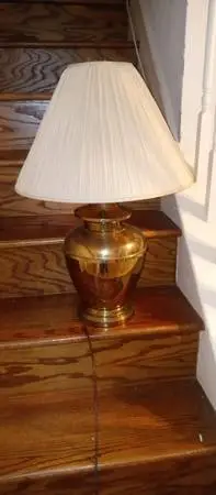 Table lamp