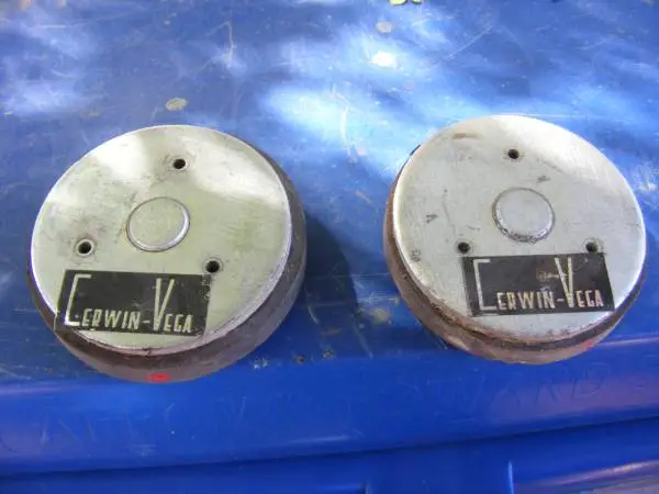 MAGNETS 3 1/4 IN DIAMETER (1)