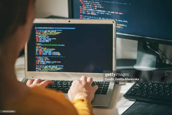 COMPUTER TECHNICIAN WANTED IN QUEENS I NEED HOME SERVICE INQUIRE