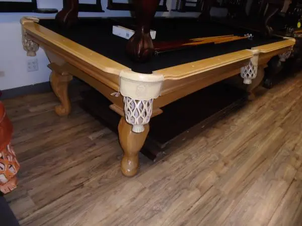 8 Connelly Prescott Pool Table