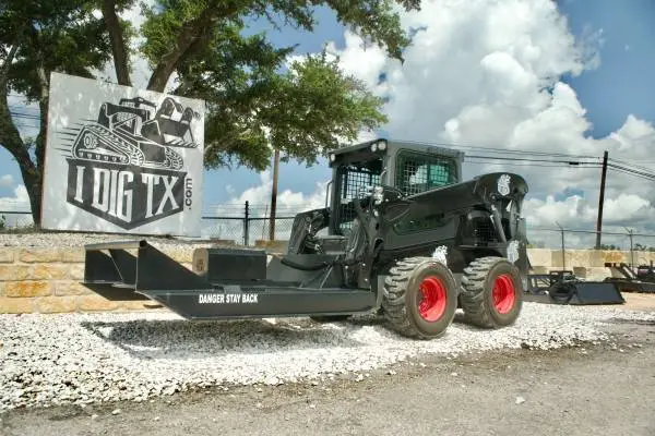 SKID STEER - WEEKENDER BRUSH CUTTER - 4 CAPACITY - WWW.IDIGTEXAS.COM