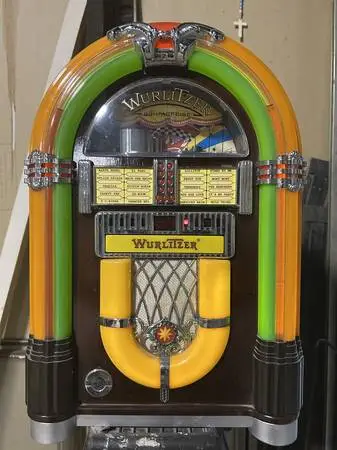 Wurlitzer WR 18 Mini Jukebox Radio