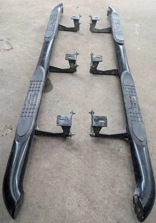 Rugged Ridge 3 Black Tube Side Steps - Jeep Grand Cherokee