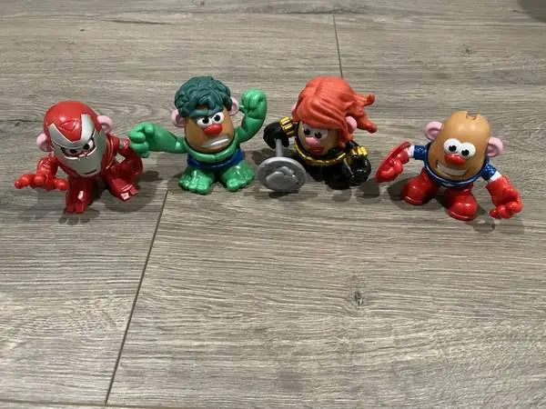 MARVEL AVENGERS SUPER HEROES MR. POTATO HEAD MINI ACTION FIGURES