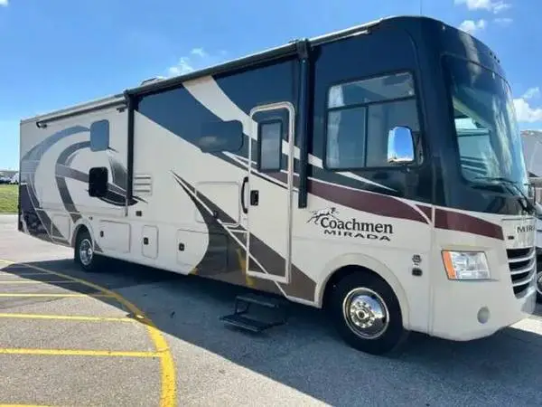 2019 Coachmen Mirada 35BH