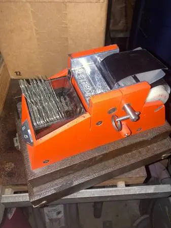 Sign Letter Making Machine LETERON System ECON-O-SIGN II