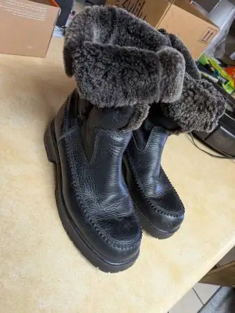 Martino Womans Black Boots..Size 6