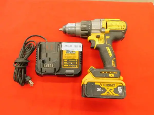 Dewalt Cordless Drill With Battery & Charger
