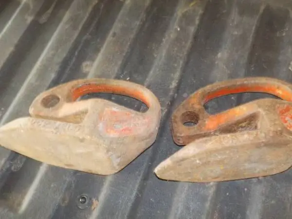 sheet piling lifting shoes