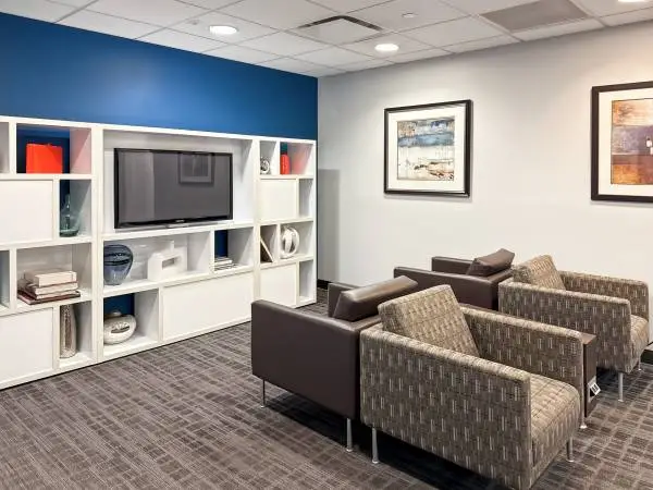 Time for a spacious Co-working Space