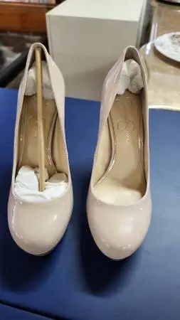 Jessica Simpson Nude Pumps
