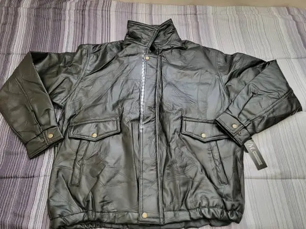 Brand New w/Tags Mens Light Weight Black 100% Leather Jacket Size XL