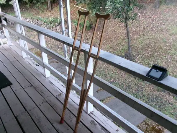 I have a pair of height ajustable crutches