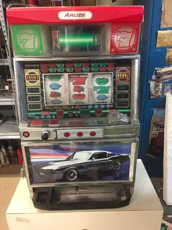 Slot Machine NOT WORKING !