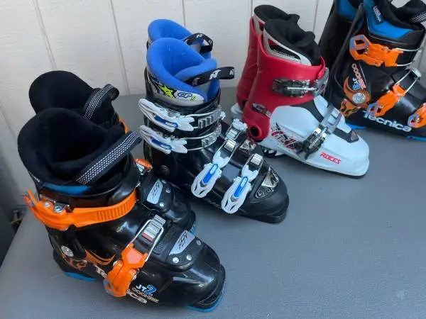 Kids Ski Boots