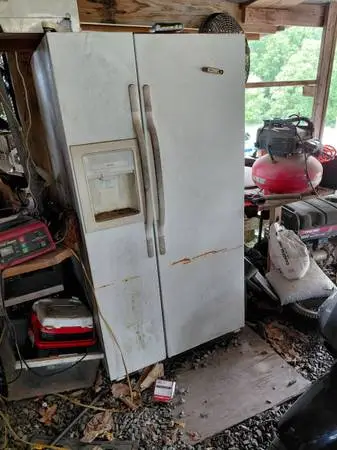 Refrigerator