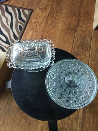 2 vintage clear glass candy dishes with lids